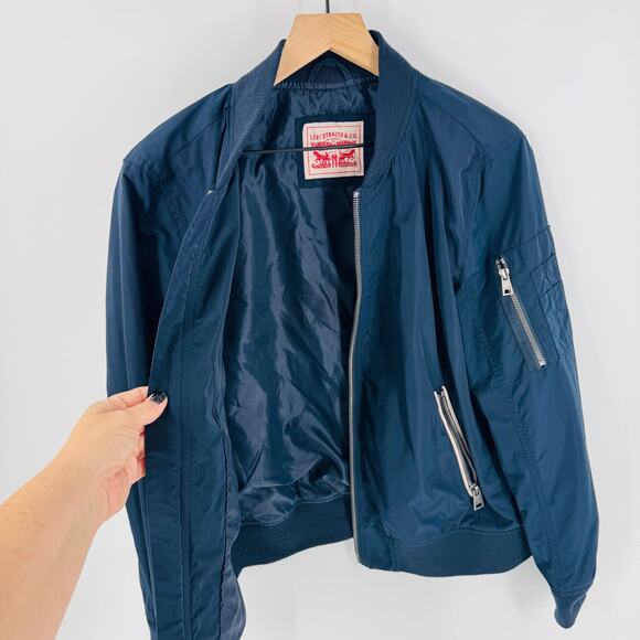 Levi’s Nylon Bomber Jacket Navy Zip Ribbed Collar Lightweight Coat Size XL - Picture 4 of 10
